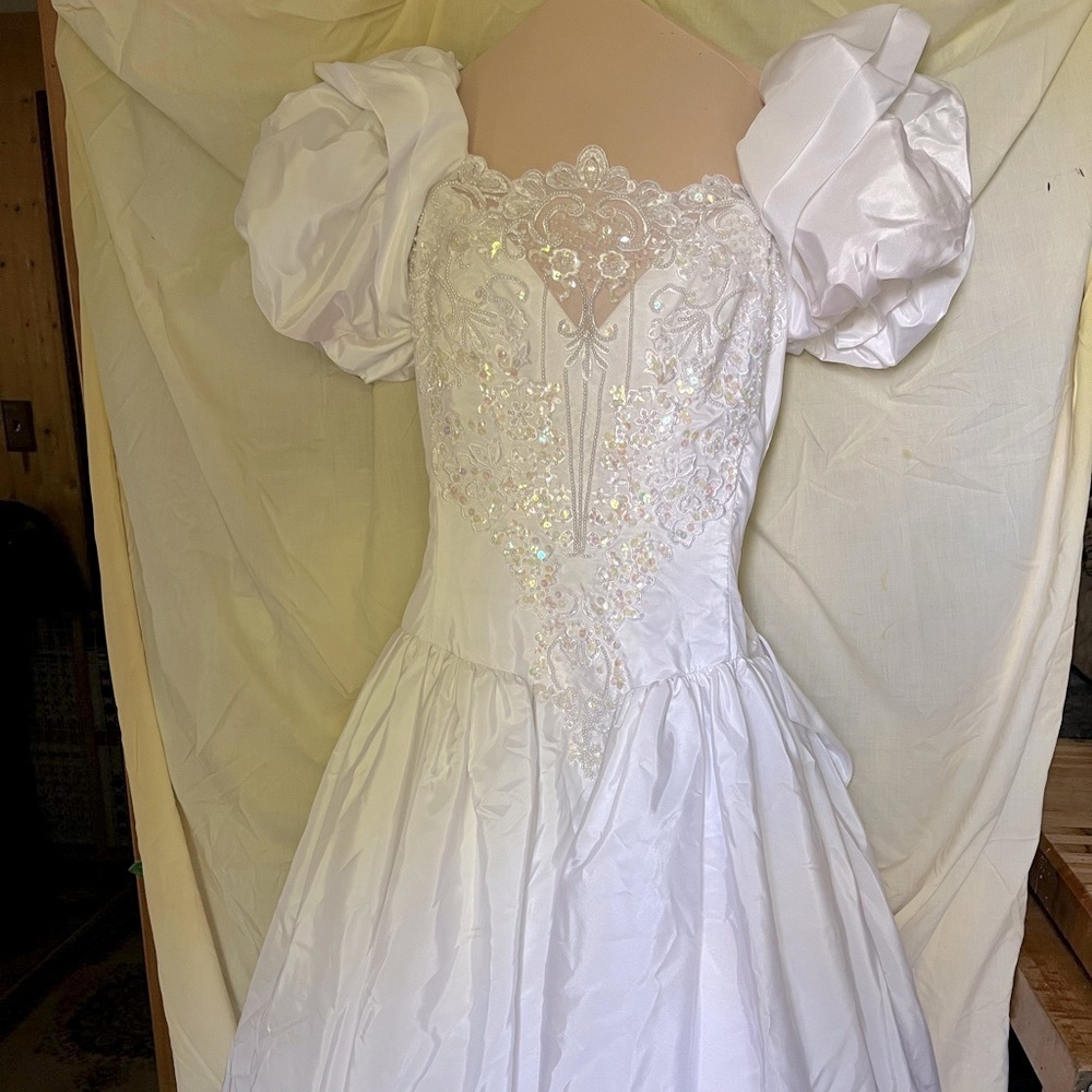 Wedding dress